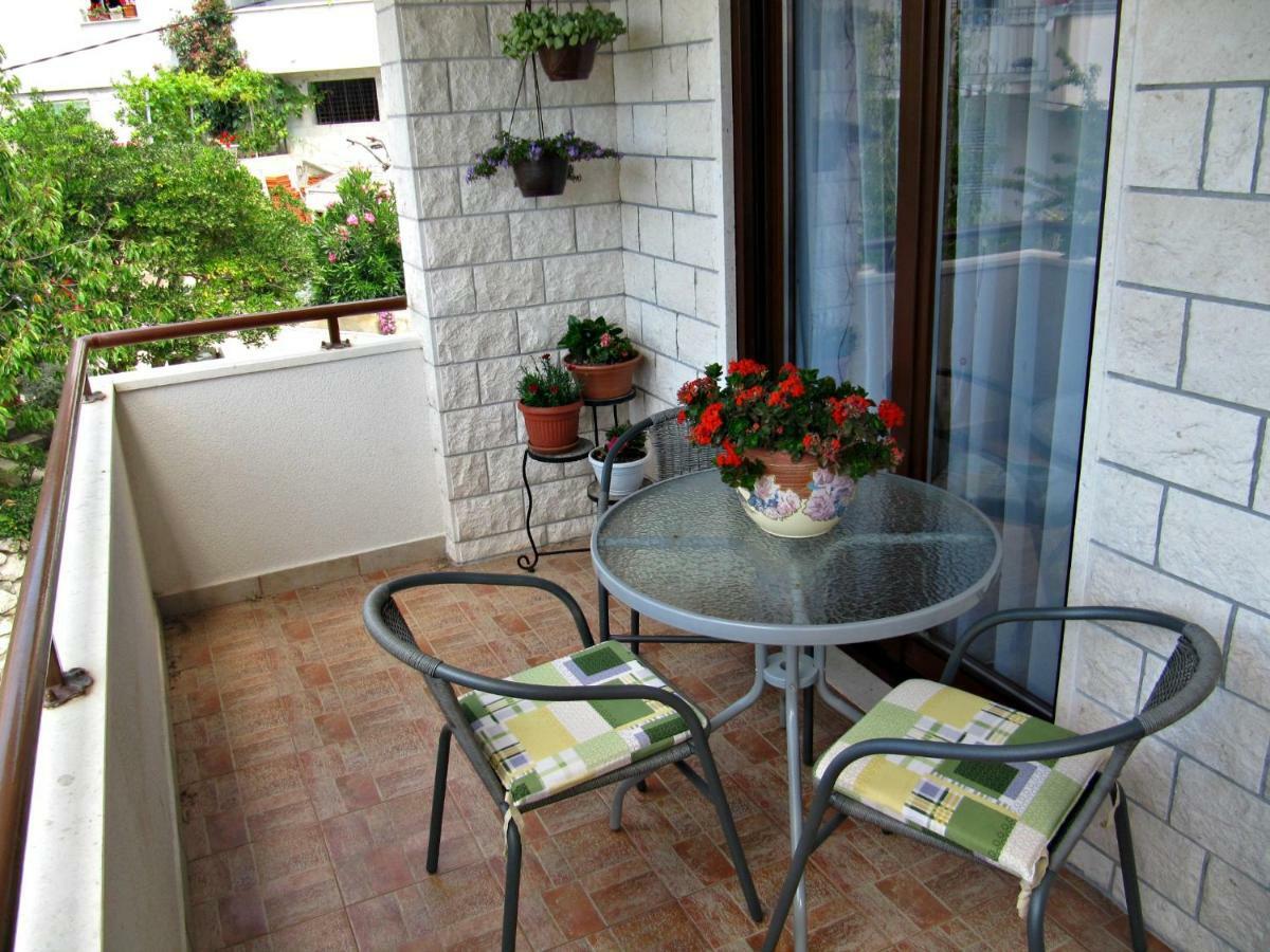 Apartment Idea Podstrana